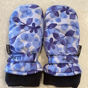 Girls winter mittens